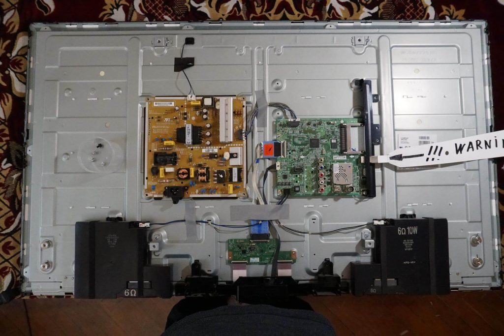 Ремонт подсветки телевизора LG 42LF560V. Доработка блока питания EAX66203001 LGP3942D-15CH1 (ограничение тока подсветки).